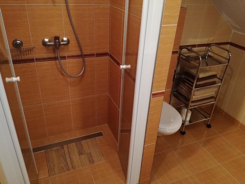 Apartman U Kovaru Kasperske Hory Eksteriør bilde